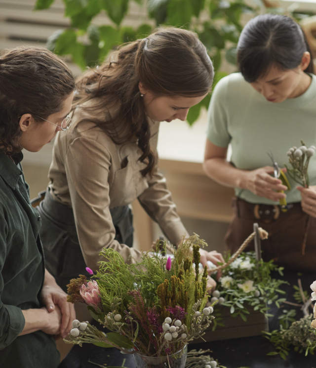 Fleuriste et ses apprentis