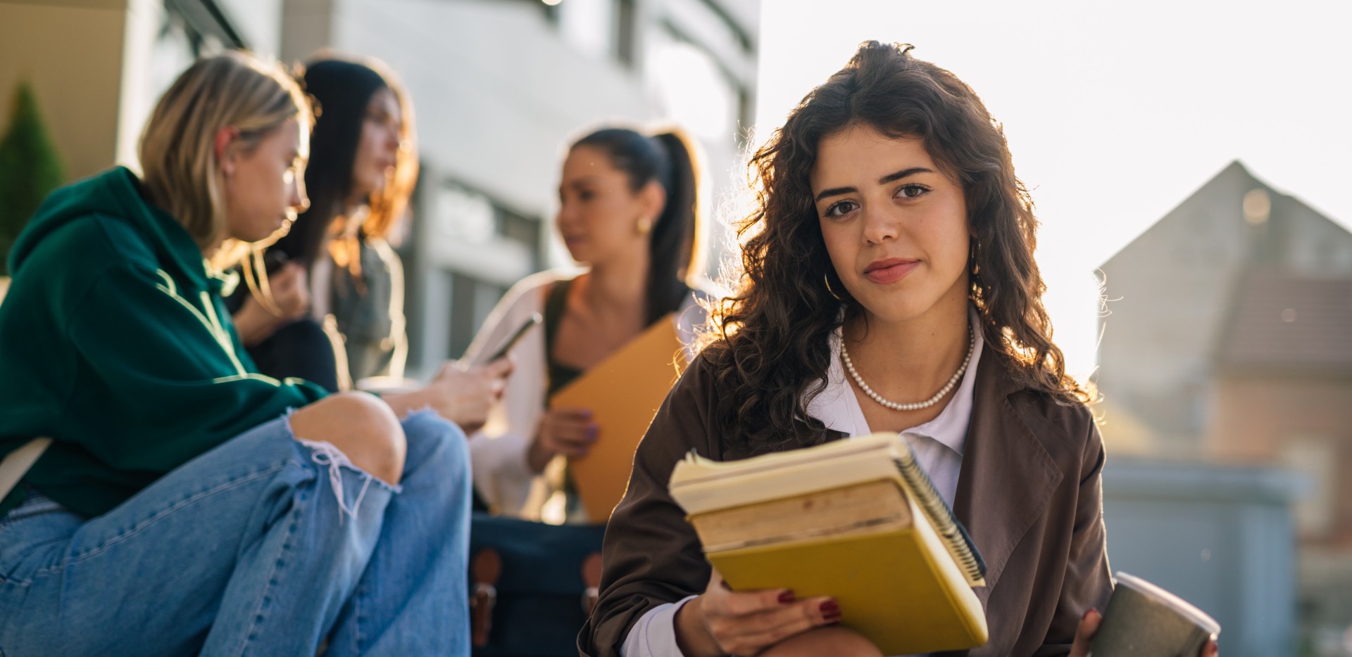 Jeunes étudiants en pause