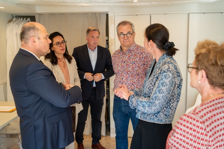 Visite de l'atelier Aude de Montille avec le Préfet des Yvelines