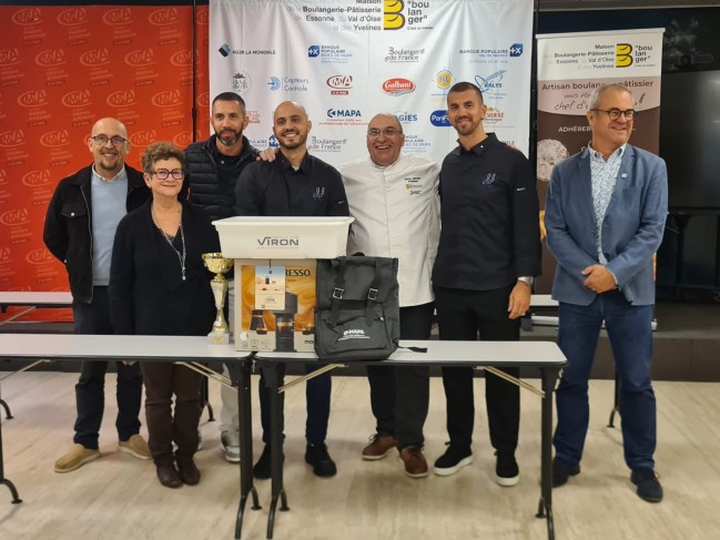 Groupe salarié et employeur