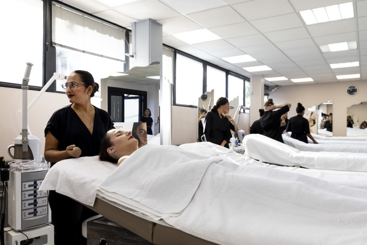 Plateau esthétique CMA Formation Versailles