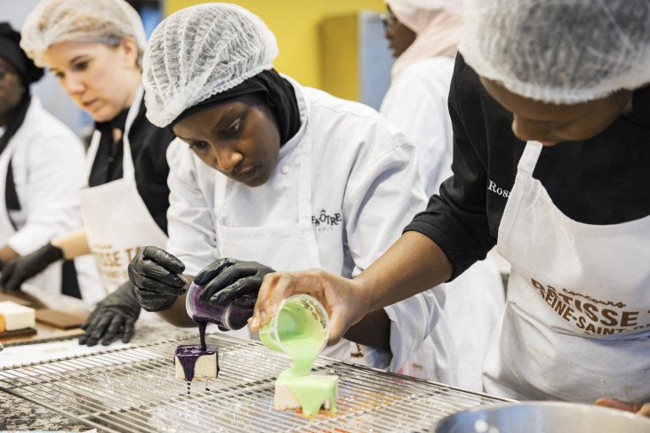 Participantes concentrées