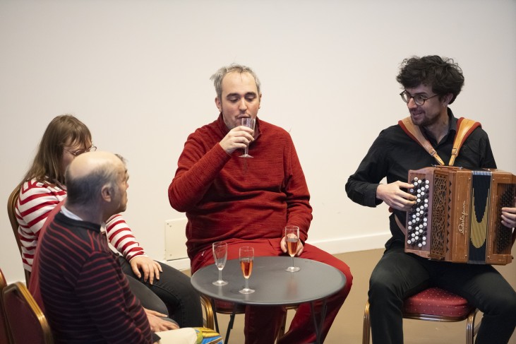 comédien(s) Théâtre Crystal -photo pendant la représentation