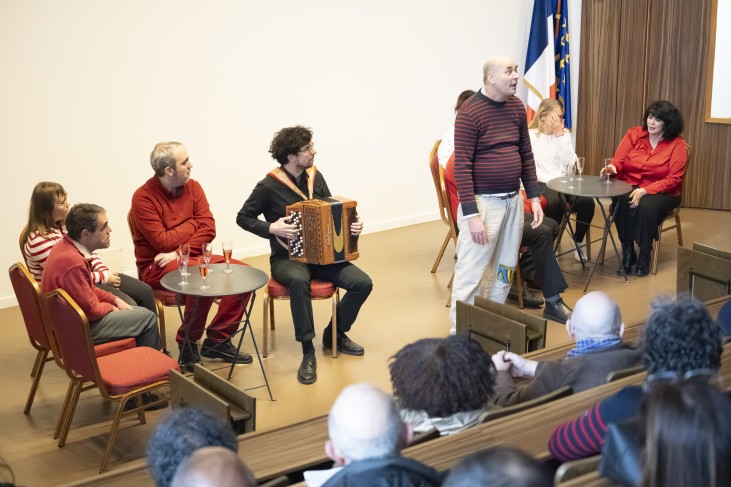 comédien(s) Théâtre Crystal -photo pendant la représentation