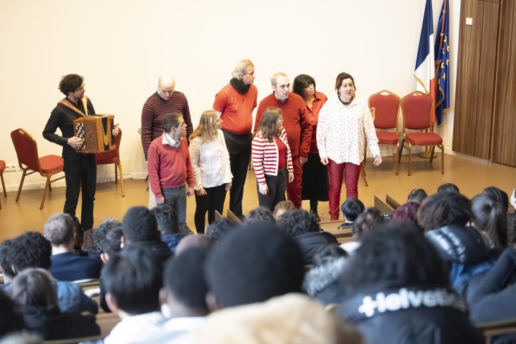 comédien(s) Théâtre Crystal -photo pendant la représentation