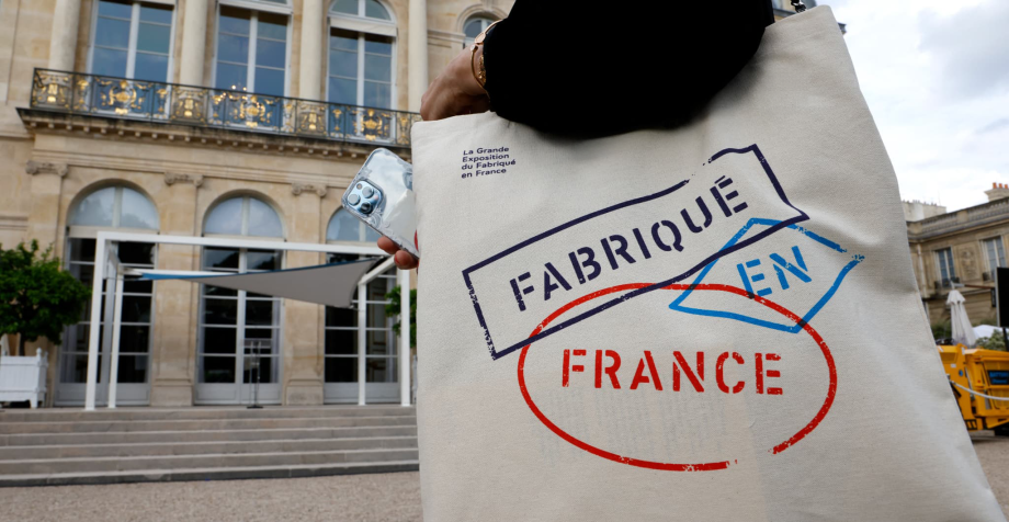 Fille avec totebag Fabriqué en France