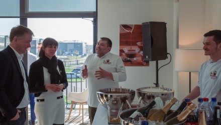 ENSEMBLE DE PHOTOS LA HULOTTE