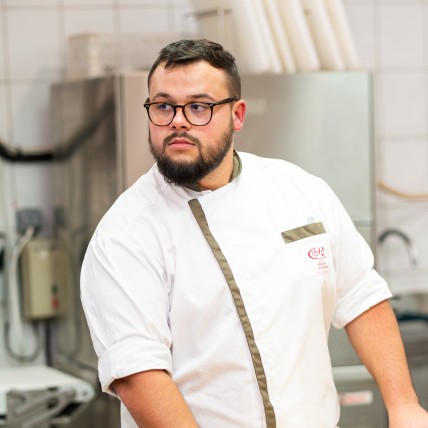 Portrait Victor Andrieu, professeur de boulangerie CMA Formation Versailles
